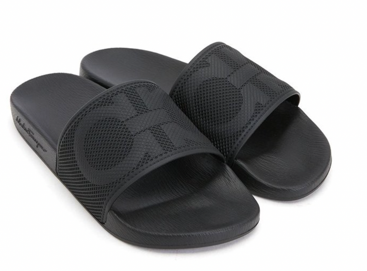 【SALVATORE FERRAGAMO】GANCINI SLIDES Salvatore Ferragamo Black Double Gancini Slides – ICETIME LUXE