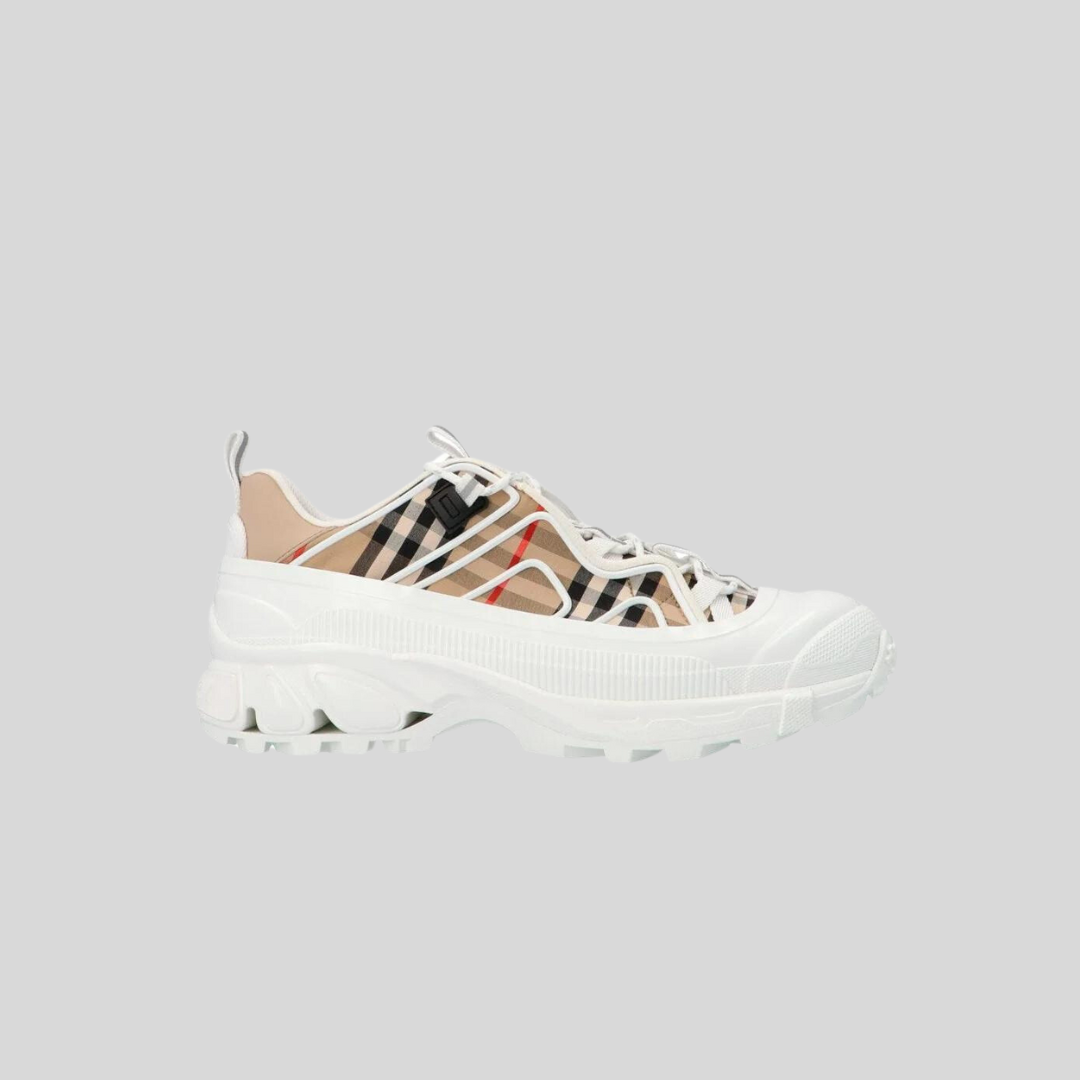 Burberry vintage 2025 check sneakers